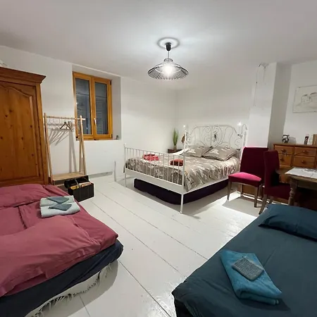 La Cocotte Rousse, Ses Petits Dejeuners Et Sa Table Bed & Breakfast 3*